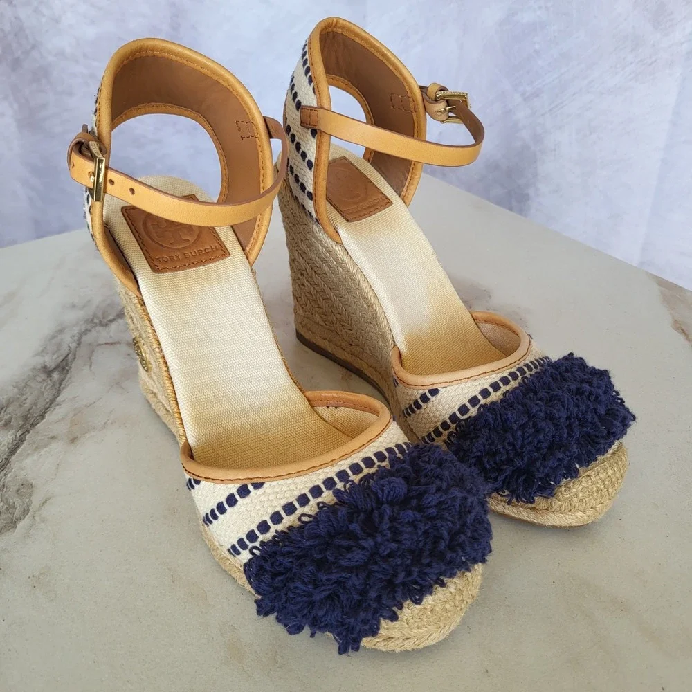 Tory Burch Shaw PomPom Wedge Espadrille Ankle Strap Sandals Size 6.5 Blue Stipe